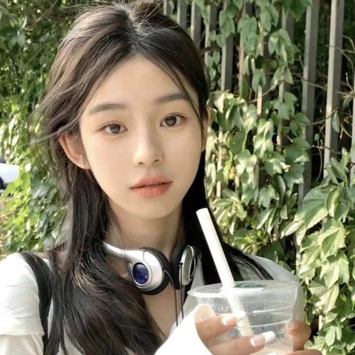 爬墙新娘年十八。